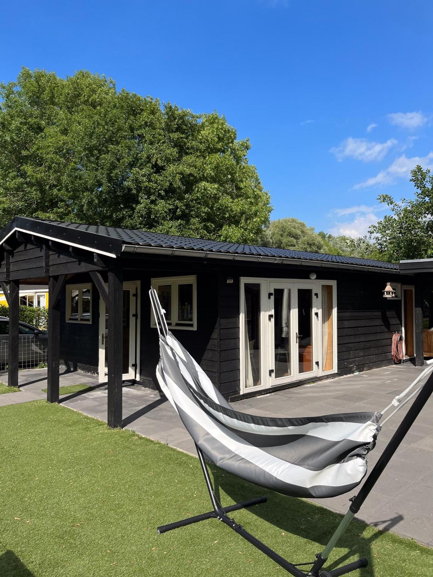 Luxe En Ruim Chalet Met Airco Bij Leekstermeer Matsloot Zewnętrze zdjęcie