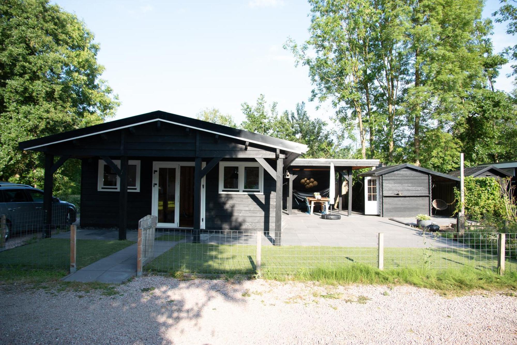 Luxe En Ruim Chalet Met Airco Bij Leekstermeer Matsloot Zewnętrze zdjęcie